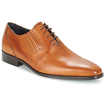 André  PRINCE  men's Smart / Formal Shoes in Brown