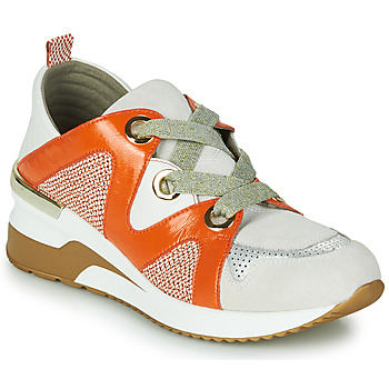 Mam'Zelle  VELODE  women's Shoes (Trainers) in Orange