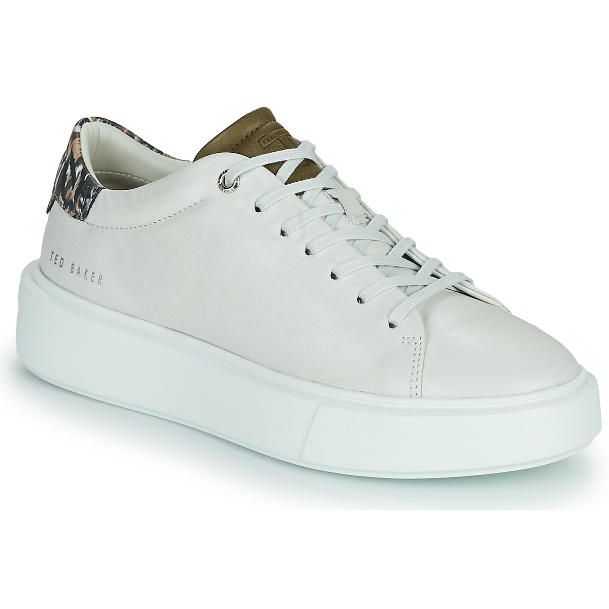 ted baker  piixin  women's shoes (trainers) in white