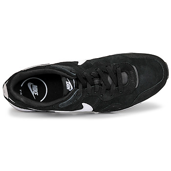 Nike VENTURE RUNNER SUEDE Black / White