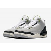 Shoes Low top trainers Nike Air Jordan 3 Chlorophyll Light Smoke Grey/Chlorophyll-Black-White-Sail
