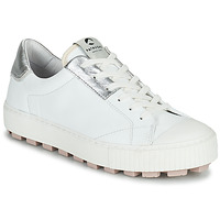 Shoes Women Low top trainers Pataugas ARAN White / Silver