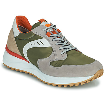 Fluchos  aston  men's shoes (trainers) in grey