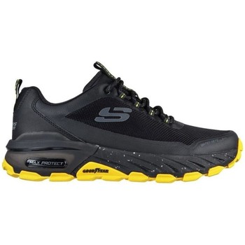 Shoes Men Low top trainers Skechers Max Protect Black