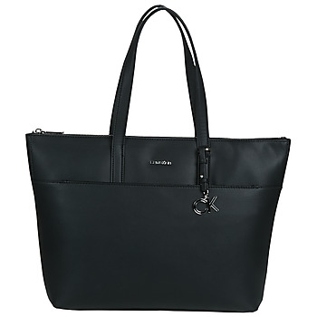 Bags Women Shopping Bags / Baskets Calvin Klein Jeans CK MUST SHOPPER LG W/SLIP PKT Black