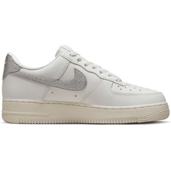Shoes Women Low top trainers Nike Air Force 1 07 W White