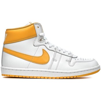 Shoes Men Mid boots Nike Jordan Air Ship PE SP Orange, White