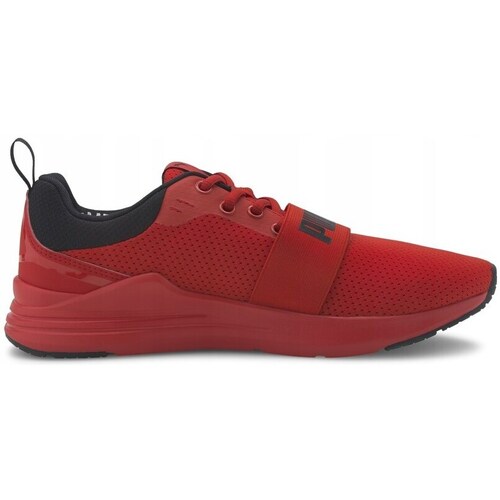 Shoes Men Low top trainers Puma Wired Run High Risk Red