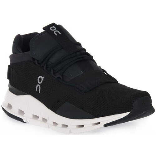 Shoes Men Low top trainers On Cloudnova Black