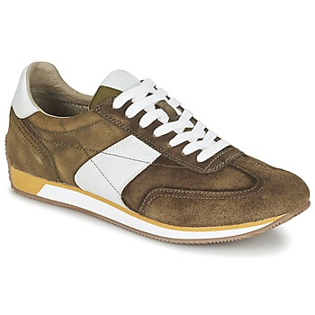 Geox  VINTO A  men's Shoes (Trainers) in Brown
