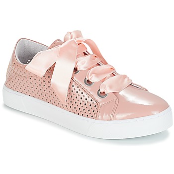 Shoes Women Low top trainers André BEST Nude